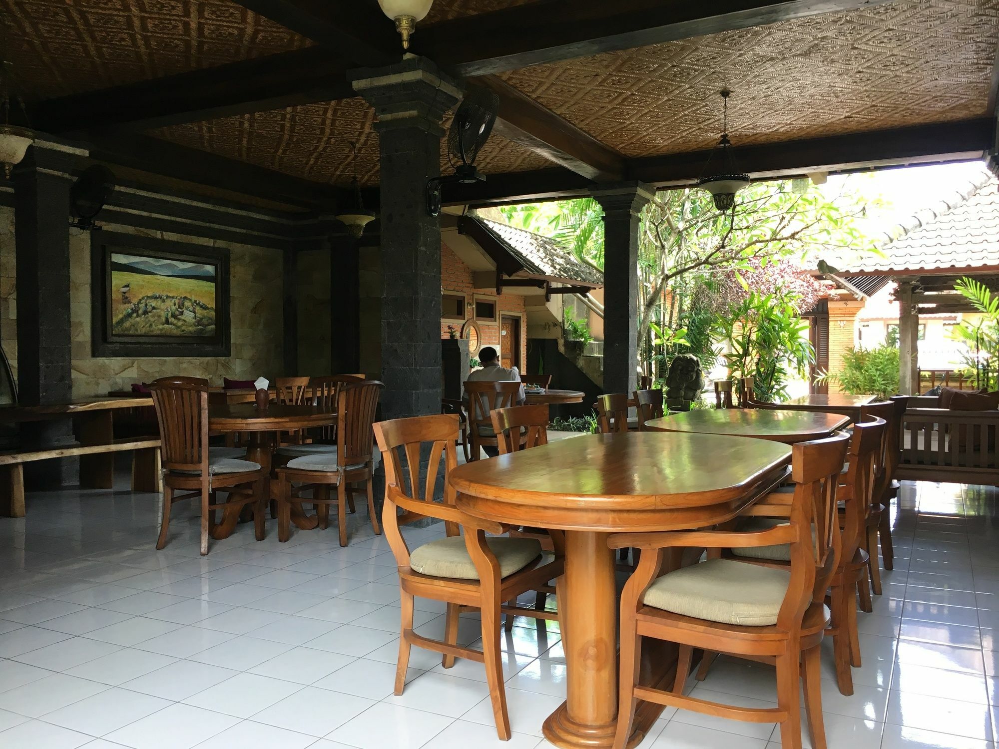 Cafe Wayan & Cottages Mangsit Eksteriør bilde